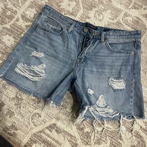 Woman’s Lucky Brand shorts